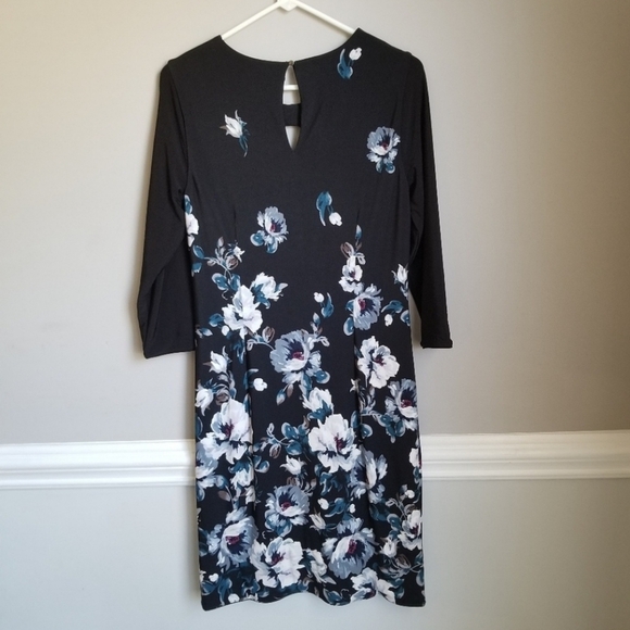 New WHBM Reversible Floral Solid Knit Dress XSP - Picture 3 of 7